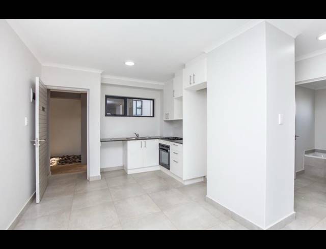 2 BEDROOM APARTMENT FOR SALE IN HAYFIELDS
